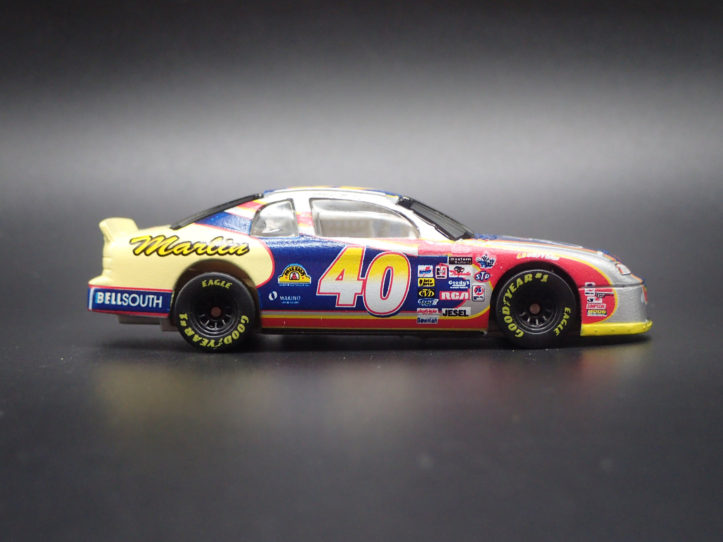 1998 CHEVY CHEVROLET MONTE CARLO 40 STERLING MARLIN NASCAR 1:64 SCALE DIECAST MODEL CAR
