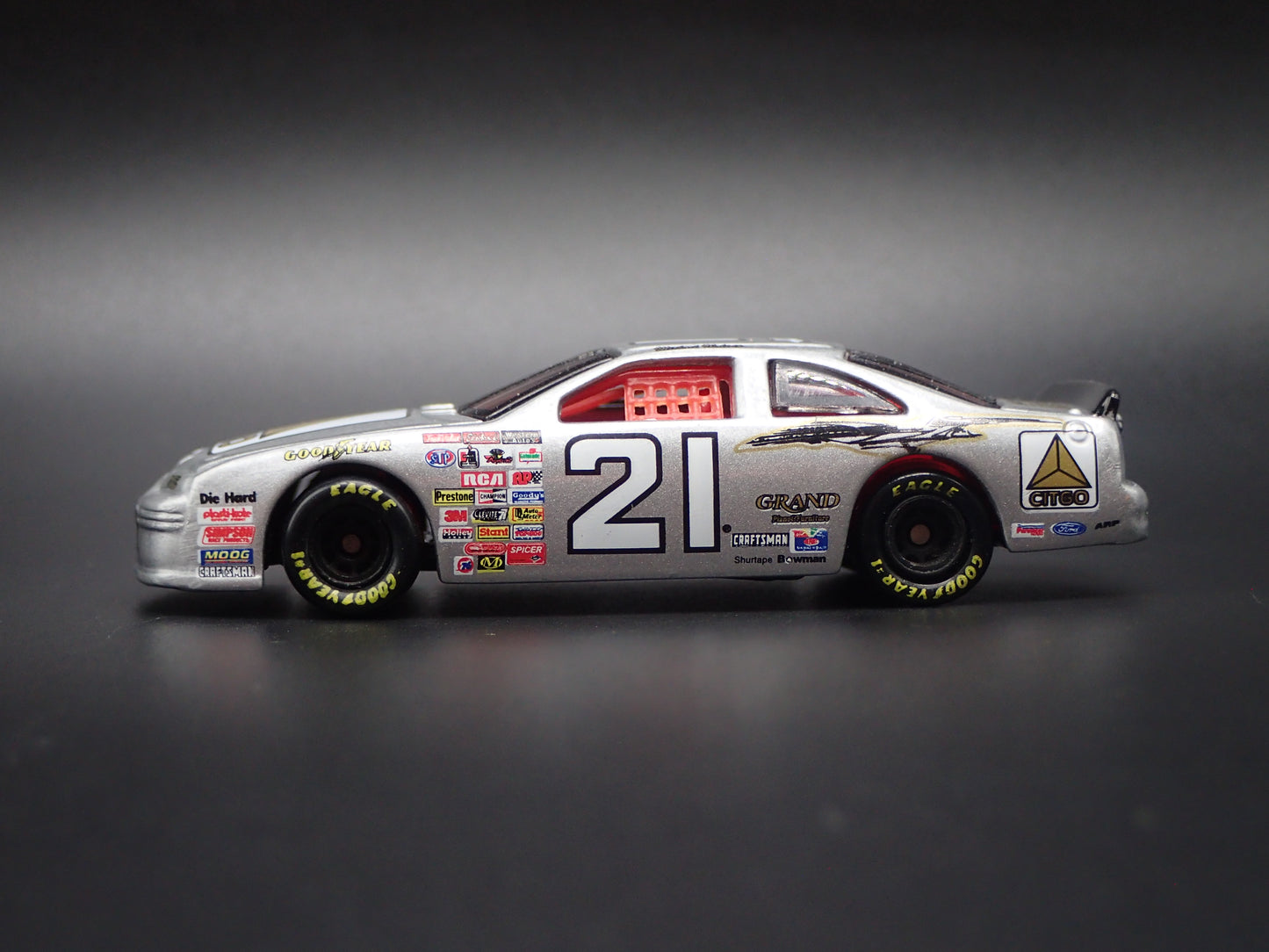 1996 FORD THUNDERBIRD 21 MICHAEL WALTRIP CITGO NASCAR 1:64 SCALE DIECAST CAR