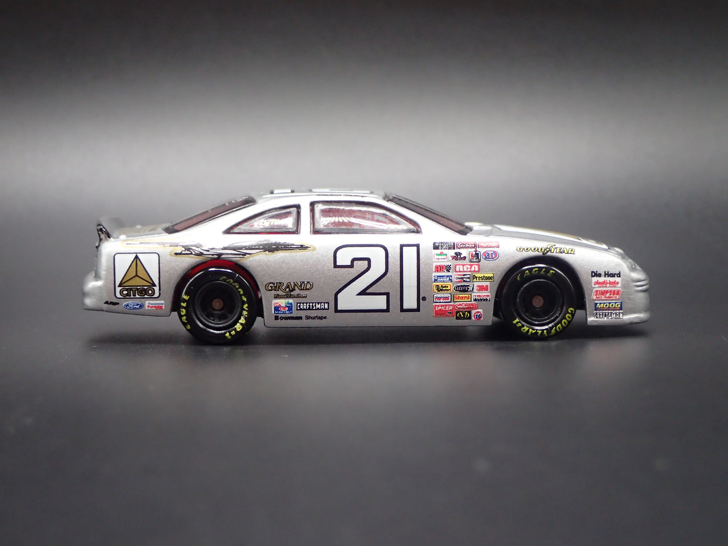 1996 FORD THUNDERBIRD 21 MICHAEL WALTRIP CITGO NASCAR 1:64 SCALE DIECAST CAR