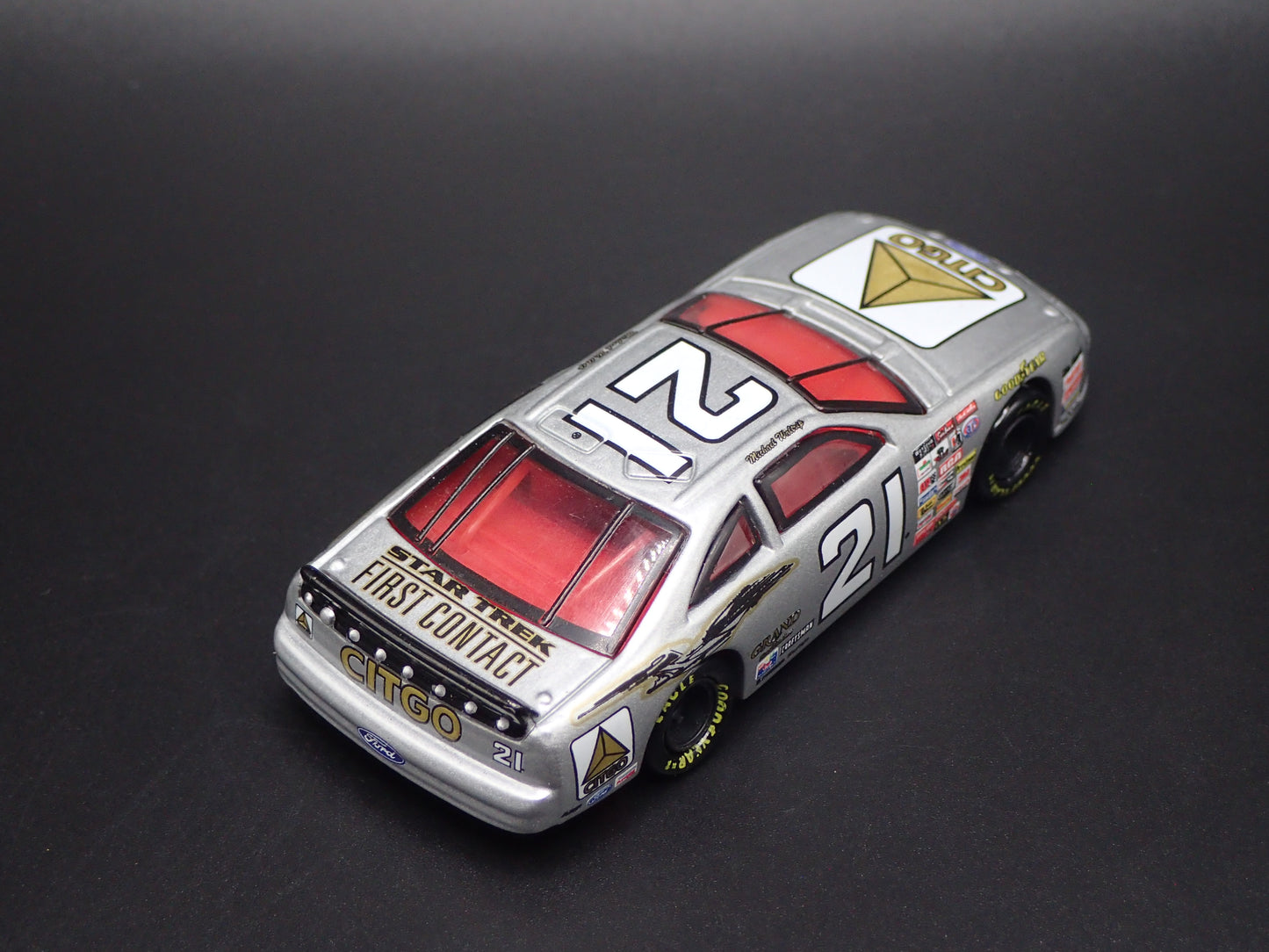 1996 FORD THUNDERBIRD 21 MICHAEL WALTRIP CITGO NASCAR 1:64 SCALE DIECAST CAR