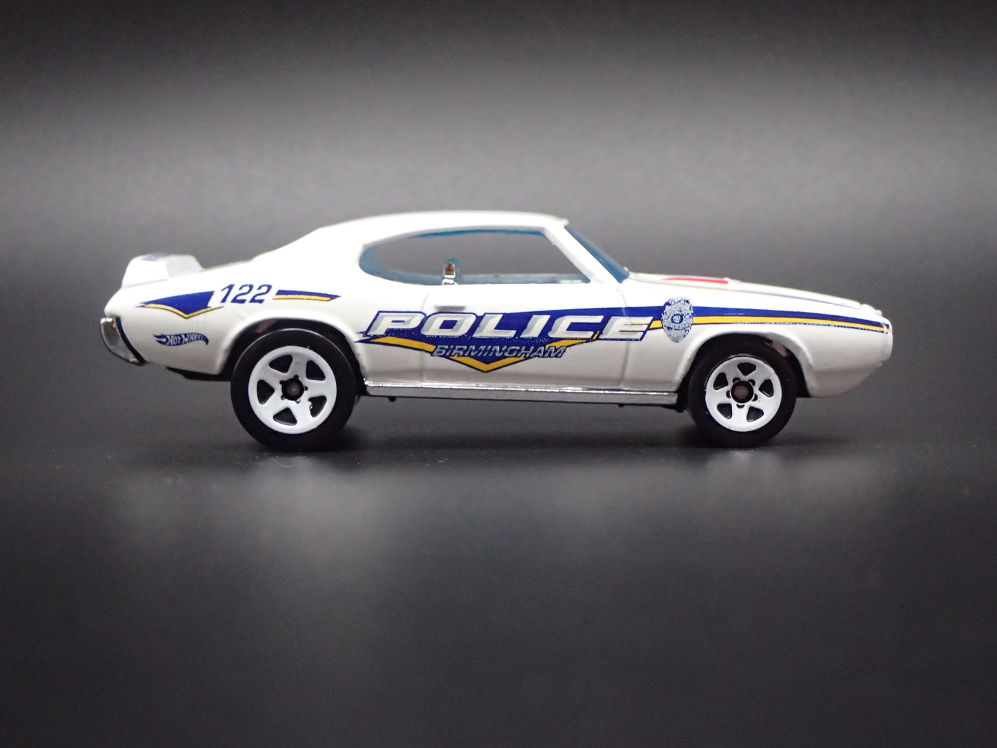 1969 69 PONTIAC FIREBIRD POLICE WHITE 1:64 SCALE DIORAMA DIECAST MODEL CAR