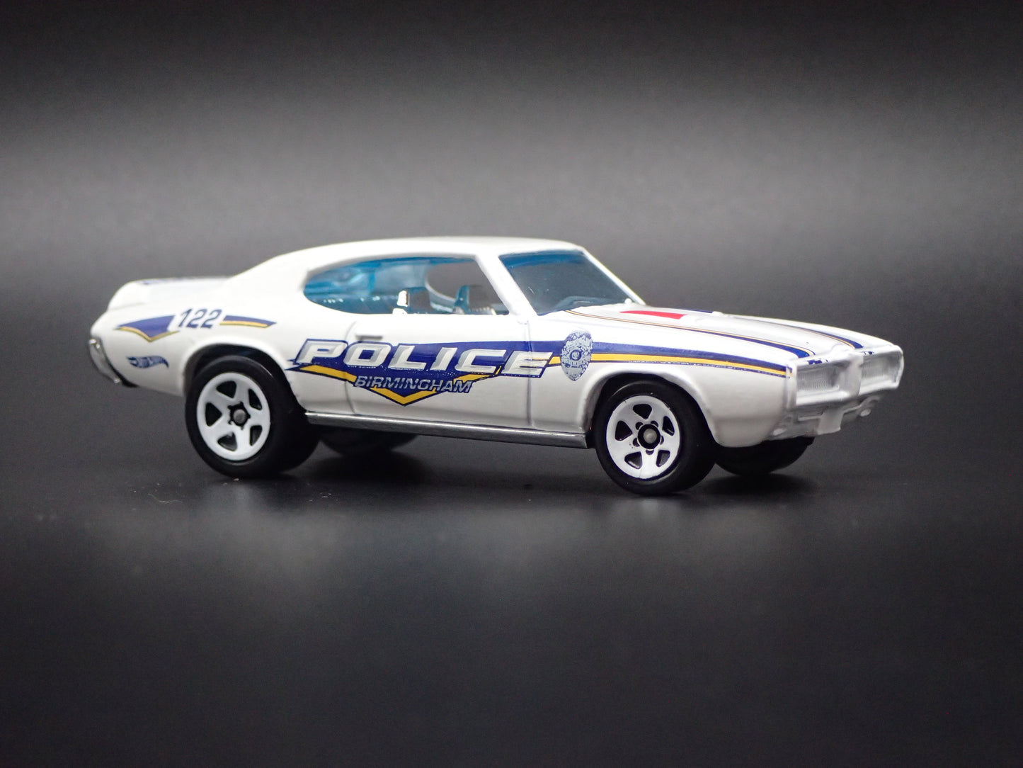1969 69 PONTIAC FIREBIRD POLICE WHITE 1:64 SCALE DIORAMA DIECAST MODEL CAR