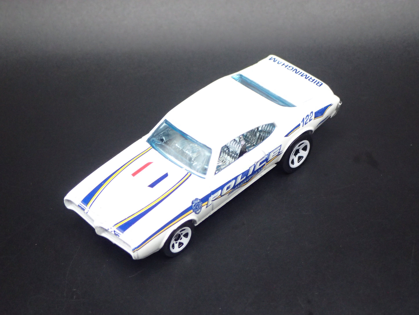 1969 69 PONTIAC FIREBIRD POLICE WHITE 1:64 SCALE DIORAMA DIECAST MODEL CAR
