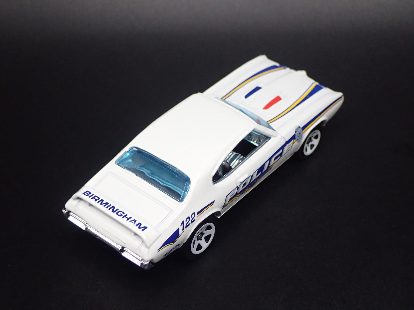 1969 69 PONTIAC FIREBIRD POLICE WHITE 1:64 SCALE DIORAMA DIECAST MODEL CAR