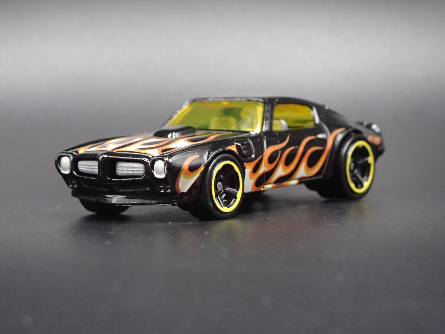 1973 73 PONTIAC FIREBIRD BLACK 1:64 SCALE COLLECTIBLE DIECAST MODEL CAR