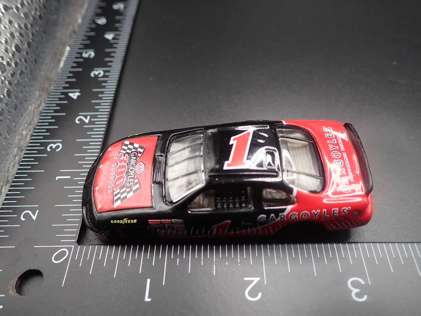 1997 97 PONTIAC GRAND PRIX 1 GARGOYLES 300 NASCAR 1:64 SCALE DIECAST CAR