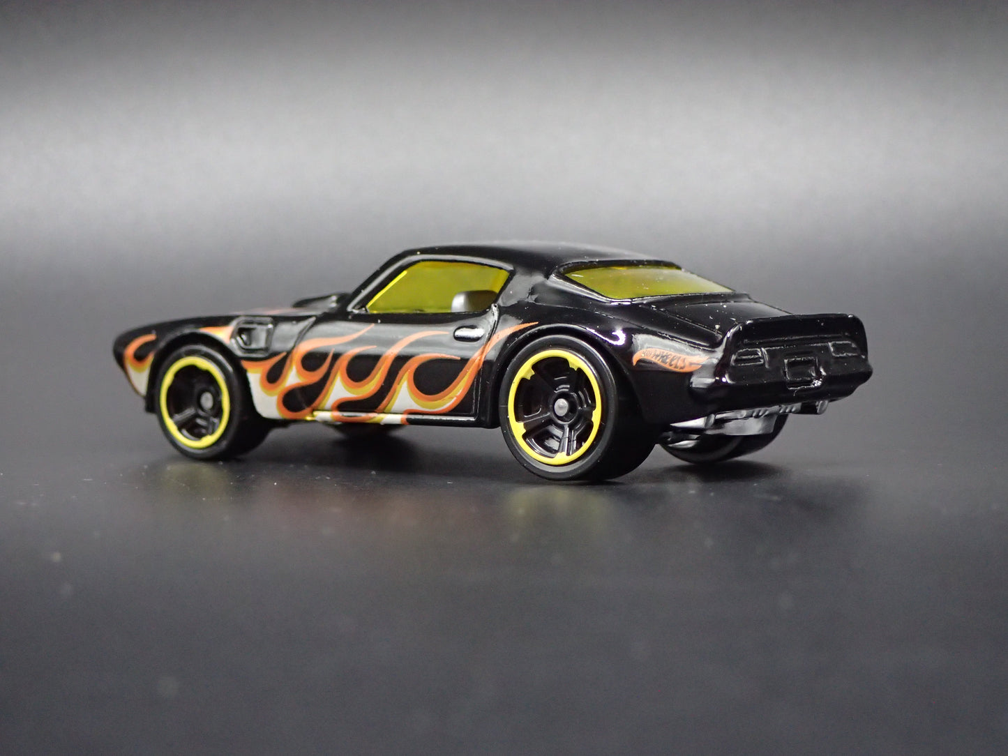 1973 73 PONTIAC FIREBIRD BLACK 1:64 SCALE COLLECTIBLE DIECAST MODEL CAR