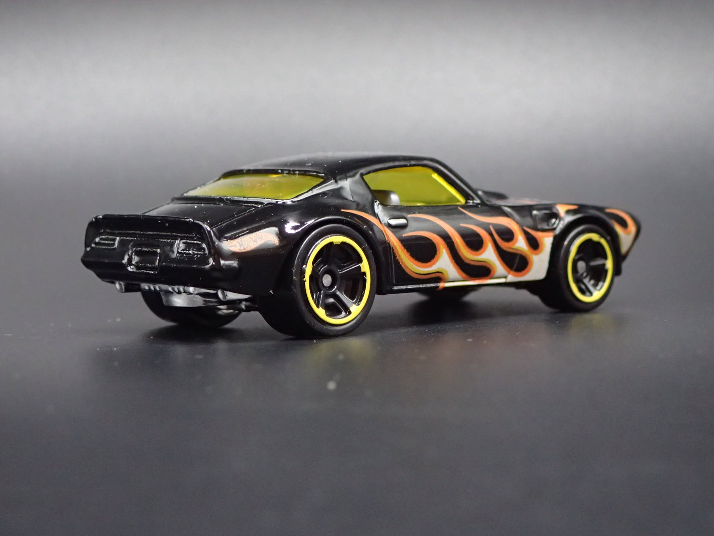 1973 73 PONTIAC FIREBIRD BLACK 1:64 SCALE COLLECTIBLE DIECAST MODEL CAR