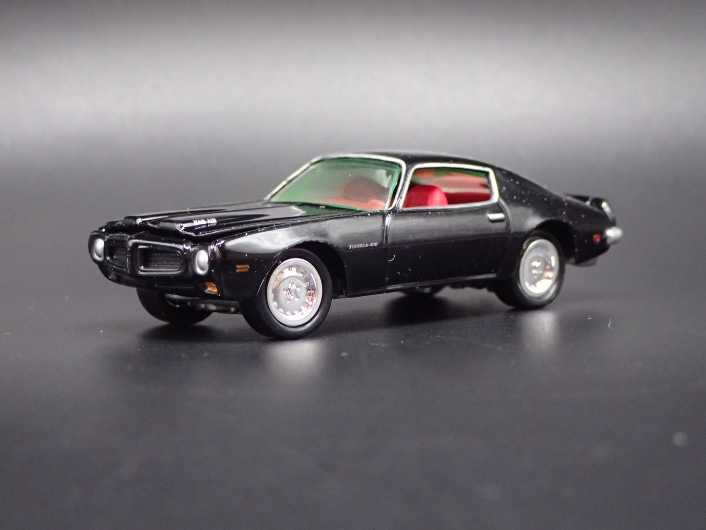 1973 73 PONTIAC FIREBIRD FORMULA 400 BLACK 1:64 SCALE COLLECTIBLE DIECAST MODEL CAR