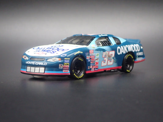2000 CHEVY CHEVROLET MONTE CARLO 33 JOE NEMECHEK NASCAR 1:64 SCALE DIECAST MODEL CAR