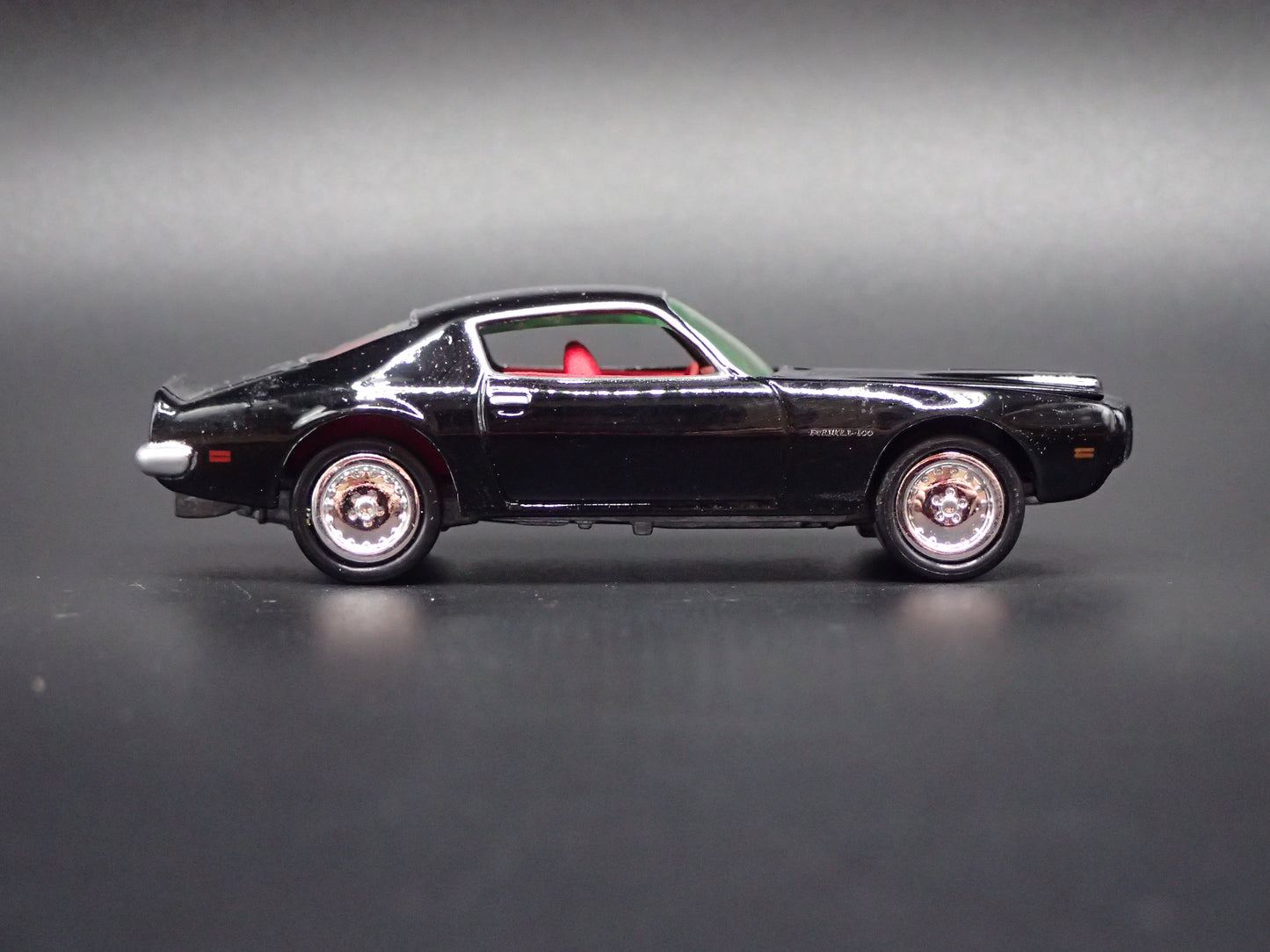 1973 73 PONTIAC FIREBIRD FORMULA 400 BLACK 1:64 SCALE COLLECTIBLE DIECAST MODEL CAR