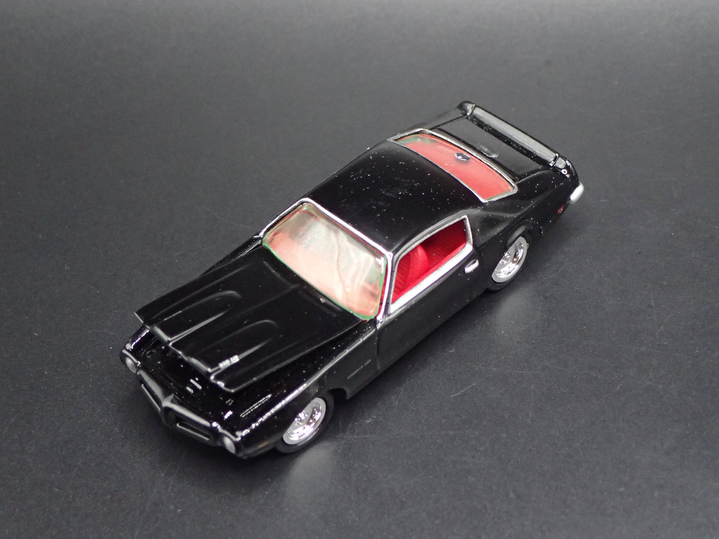 1973 73 PONTIAC FIREBIRD FORMULA 400 BLACK 1:64 SCALE COLLECTIBLE DIECAST MODEL CAR