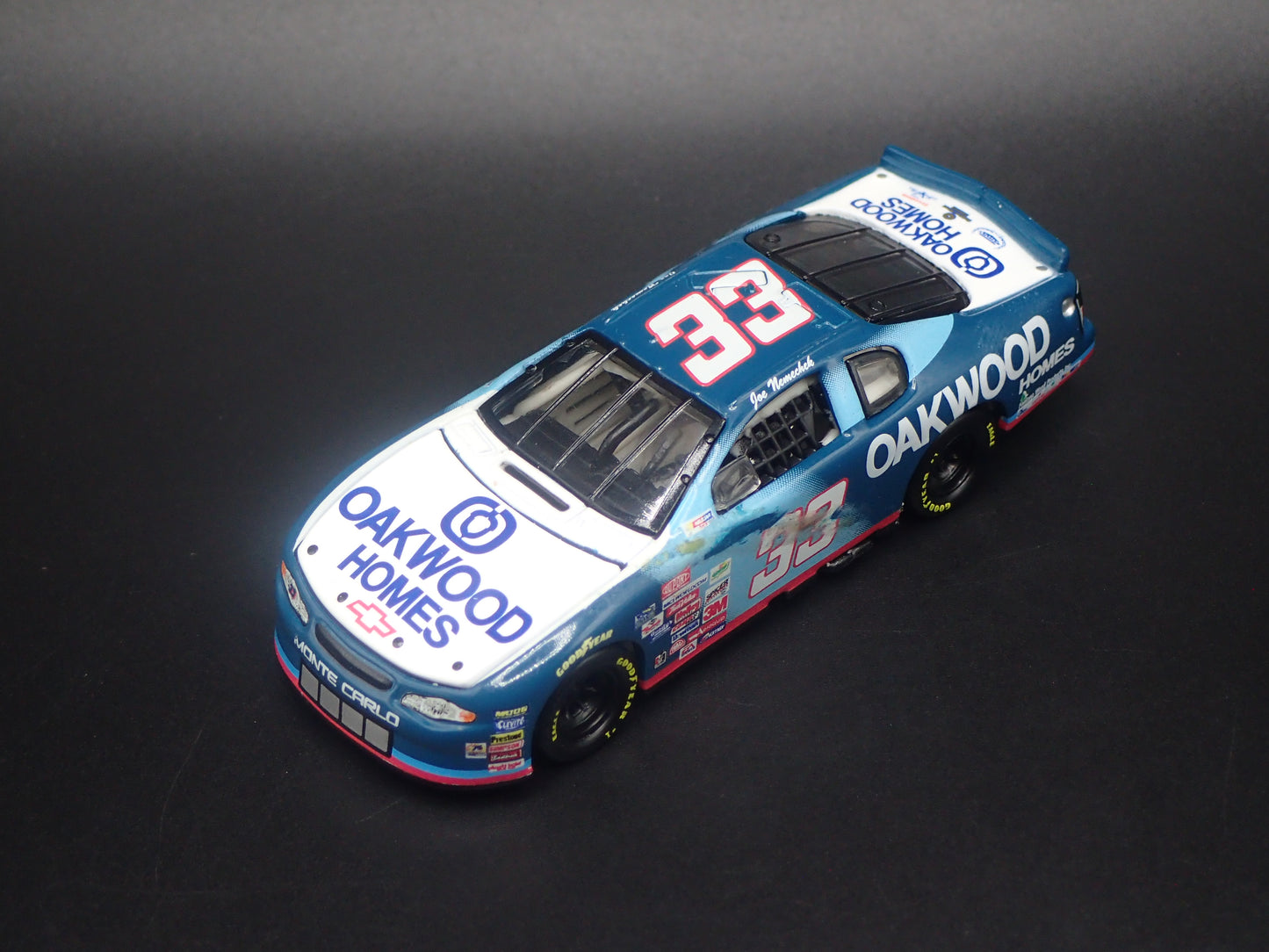 2000 CHEVY CHEVROLET MONTE CARLO 33 JOE NEMECHEK NASCAR 1:64 SCALE DIECAST MODEL CAR