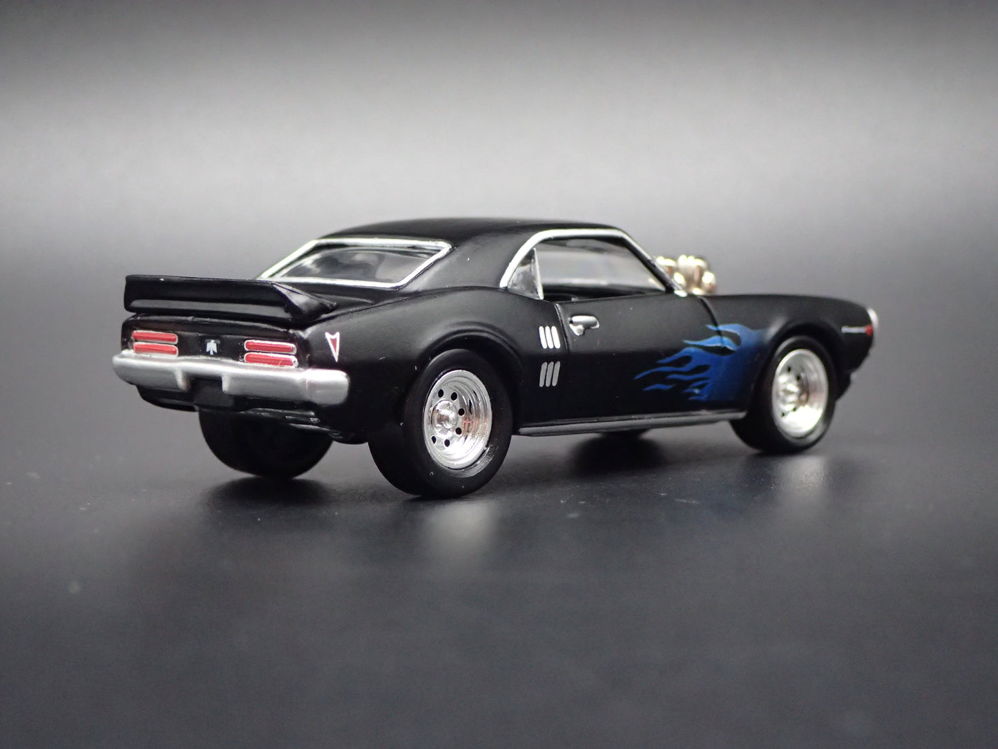 1968 68 PONTIAC FIREBIRD BLACK 1/64 SCALE COLLECTIBLE DIORAMA DIECAST MODEL CAR