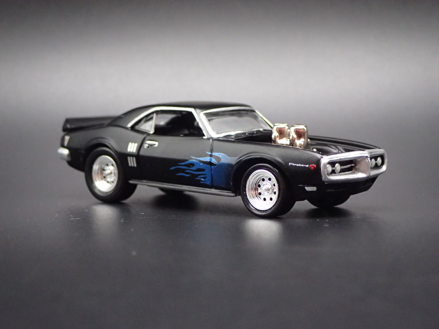 1968 68 PONTIAC FIREBIRD BLACK 1/64 SCALE COLLECTIBLE DIORAMA DIECAST MODEL CAR