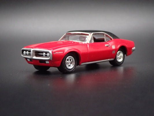 1967 67 PONTIAC FIREBIRD 400 1:64 SCALE COLLECTIBLE DIORAMA DIECAST MODEL CAR