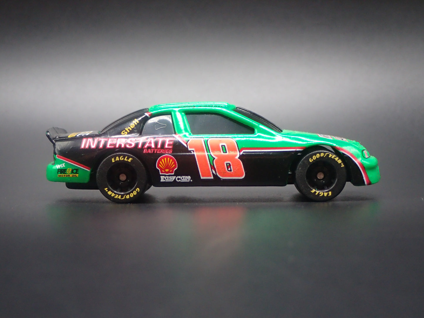 1996 CHEVY CHEVROLET MONTE CARLO 18 BOBBY LABONTE NASCAR 1:64 DIECAST MODEL CAR