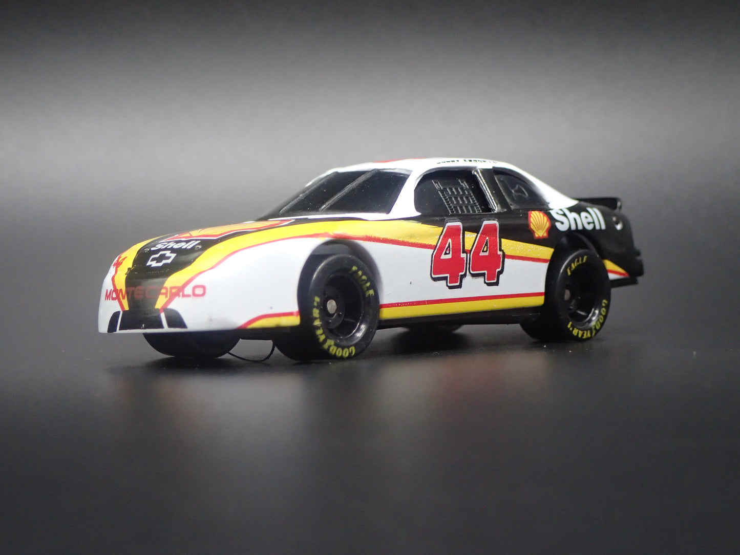1996 CHEVY CHEVROLET MONTE CARLO 44 BOBBY LABONTE NASCAR 1:64 DIECAST MODEL CAR