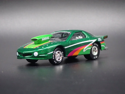 PONTIAC STOCK FIREBIRD PAT MUSI OUTLAW NHRA 1:64 SCALE DIORAMA DIECAST MODEL CAR