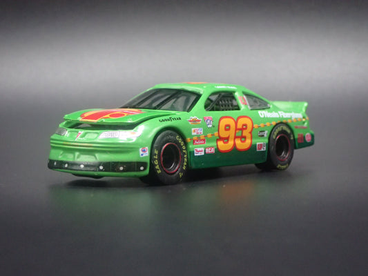 1998 98 PONTIAC GRAND PRIX 93 LARRY KLOS NASCAR 1:64 SCALE DIECAST MODEL CAR
