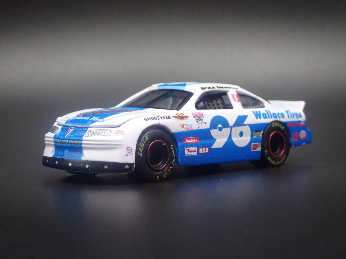 1998 98 PONTIAC GRAND PRIX 96 BRUCE BANDURA NASCAR 1:64 SCALE DIECAST MODEL CAR