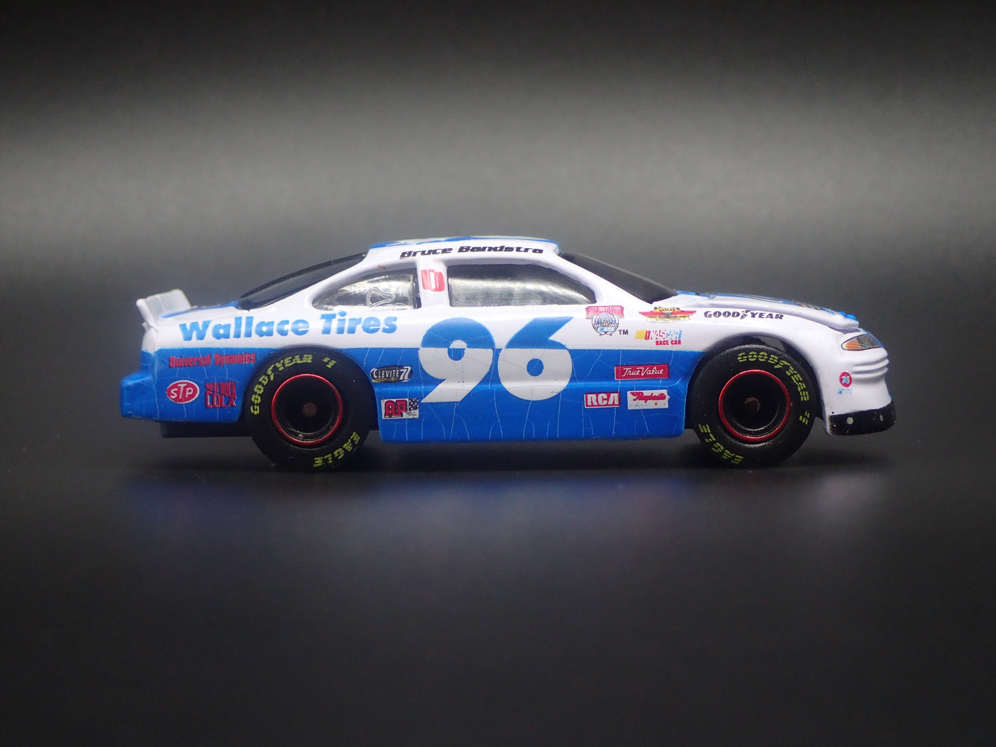 1998 98 PONTIAC GRAND PRIX 96 BRUCE BANDURA NASCAR 1:64 SCALE DIECAST MODEL CAR