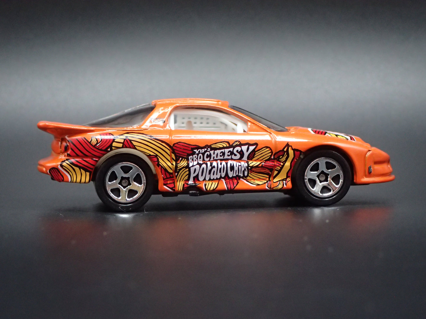 PONTIAC FIREBIRD IROC ORANGE 1:64 SCALE COLLECTIBLE DIORAMA DIECAST MODEL CAR