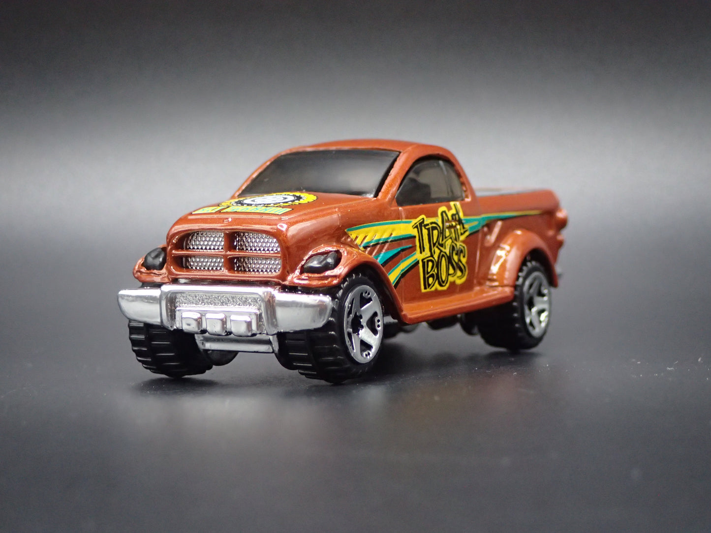 2000 00 DODGE POWER WAGON TRUCK CONCEPT 1:64 SCALE DIORAMA DIECAST MODEL CAR