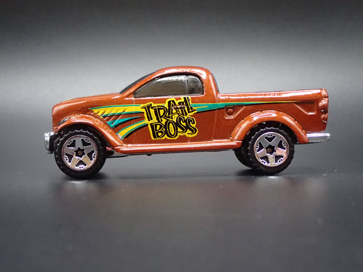 2000 00 DODGE POWER WAGON TRUCK CONCEPT 1:64 SCALE DIORAMA DIECAST MODEL CAR