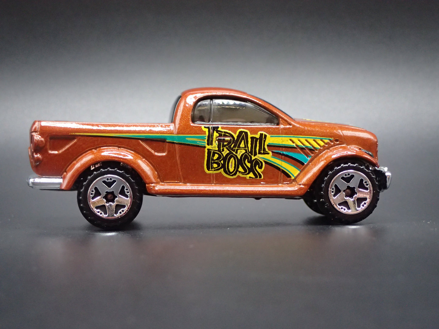 2000 00 DODGE POWER WAGON TRUCK CONCEPT 1:64 SCALE DIORAMA DIECAST MODEL CAR