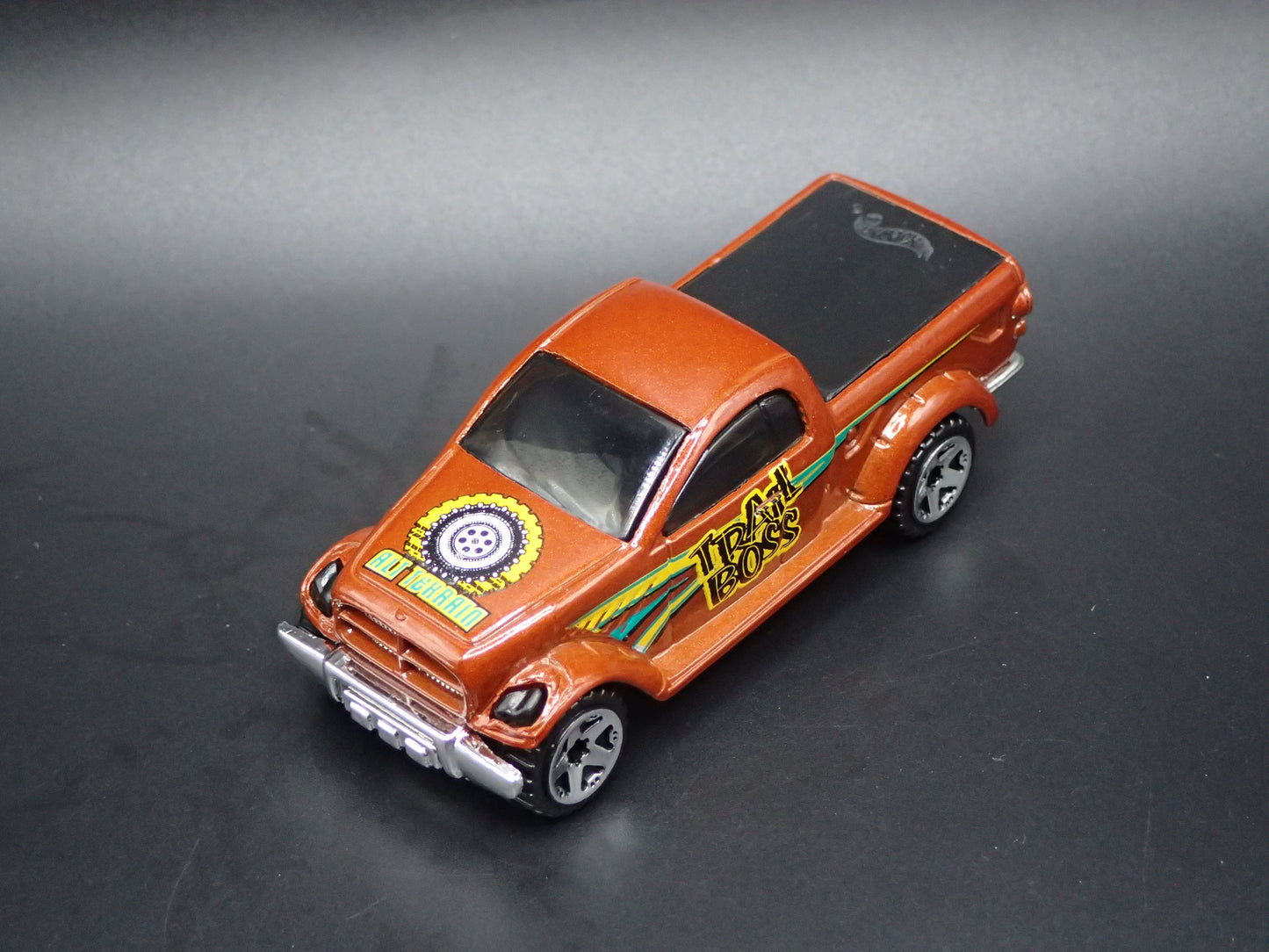 2000 00 DODGE POWER WAGON TRUCK CONCEPT 1:64 SCALE DIORAMA DIECAST MODEL CAR