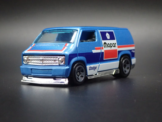1977 77 DODGE CUSTOM VAN MOPAR BLUE 1:64 SCALE COLLECTIBLE DIECAST MODEL CAR