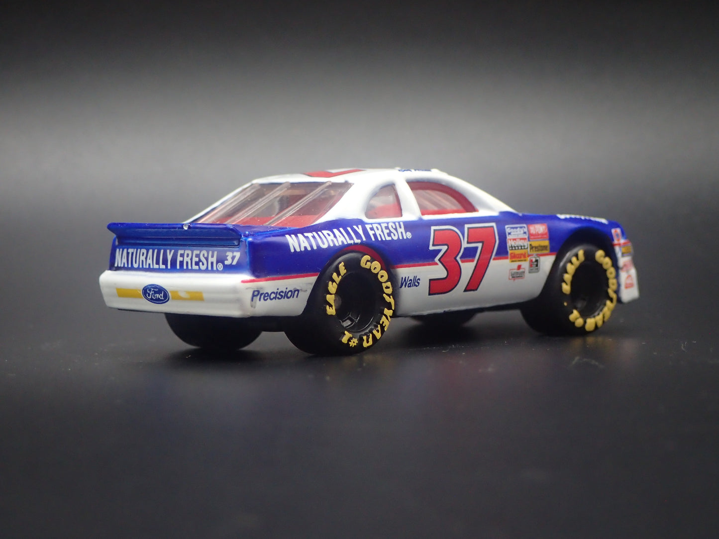 1992 FORD THUNDERBIRD 37 LOY ALLEN HOOTERS NASCAR 1:64 SCALE DIECAST MODEL CAR