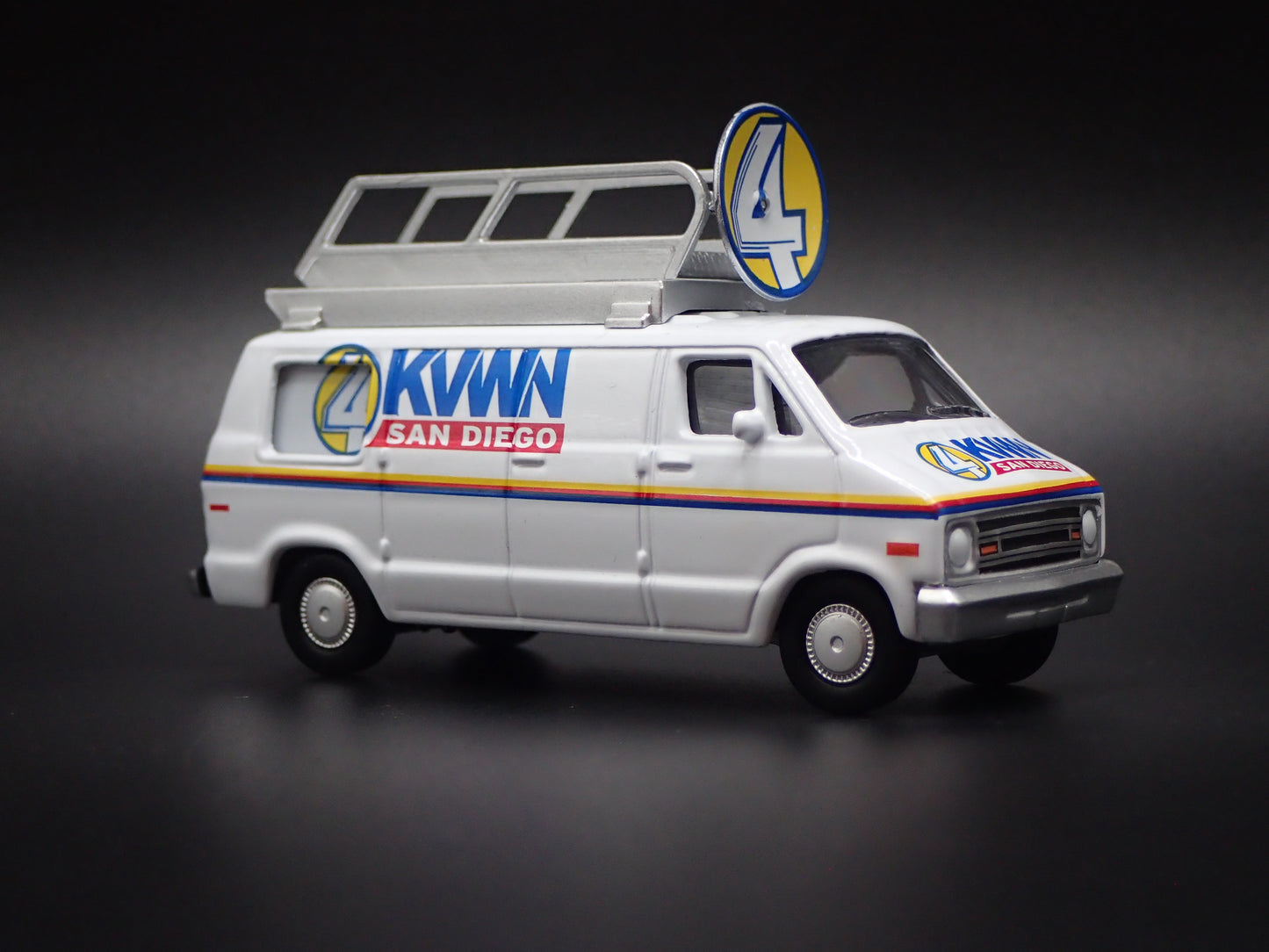 1977 77 DODGE B100 ANCHORMAN SAN DIEGO NEWS VAN 1:64 SCALE DIECAST MODEL CAR