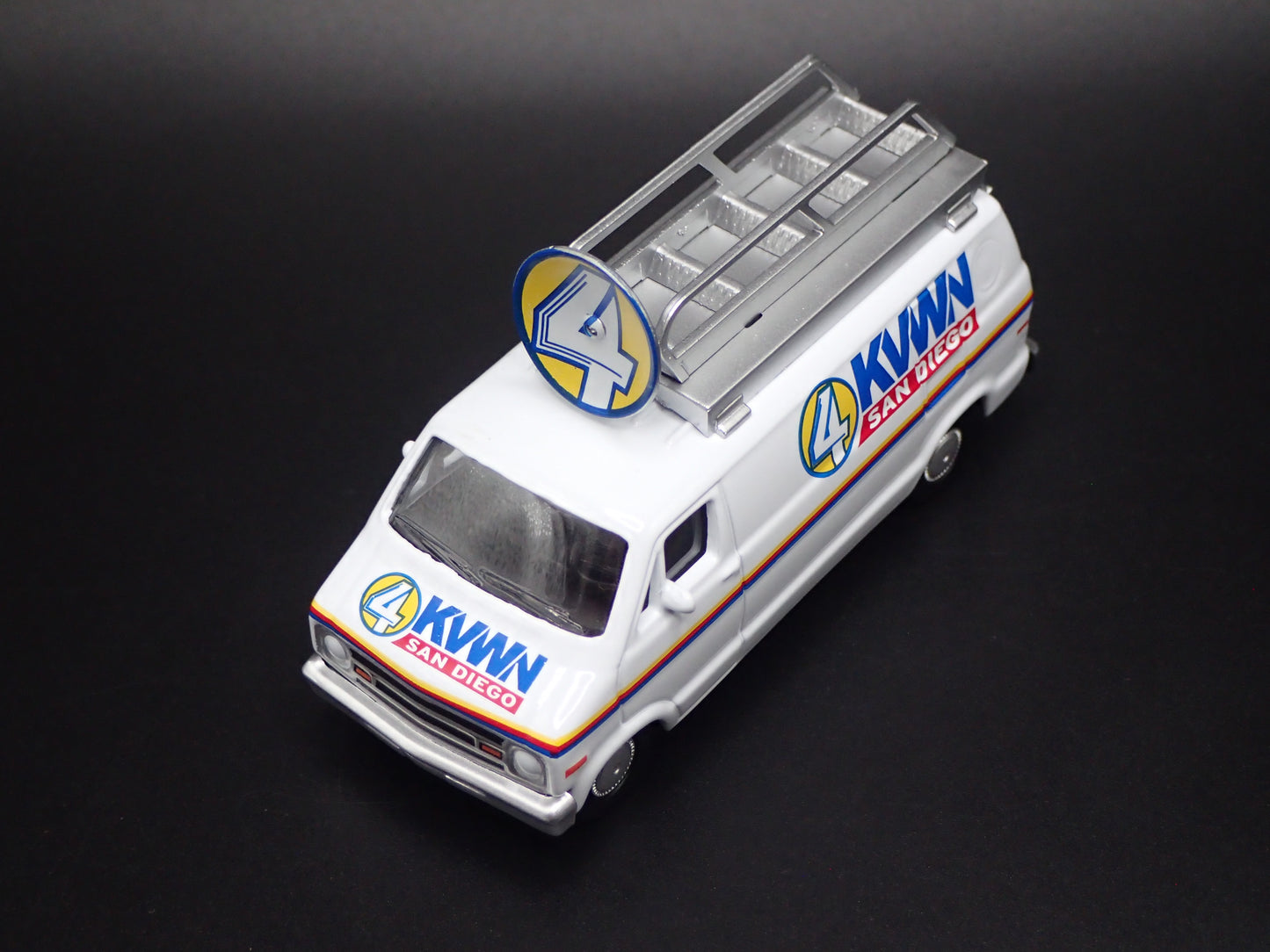 1977 77 DODGE B100 ANCHORMAN SAN DIEGO NEWS VAN 1:64 SCALE DIECAST MODEL CAR
