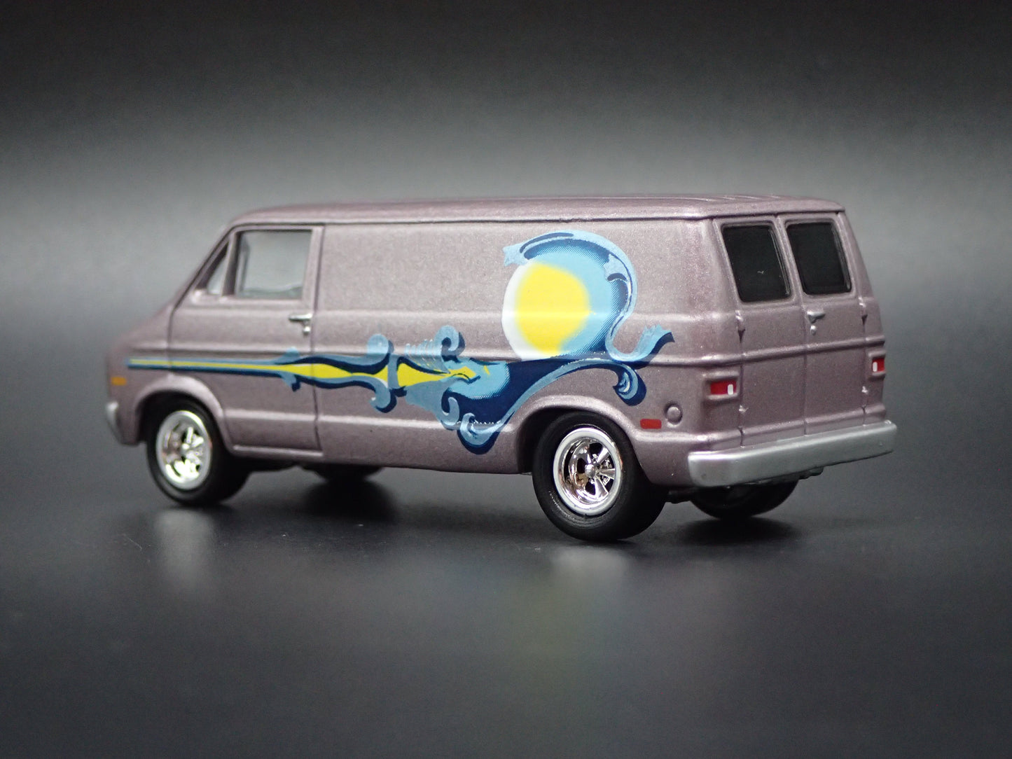 1971-1978 DODGE D100 STREET VAN 1/64 SCALE COLLECTIBLE DIORAMA DIECAST MODEL CAR