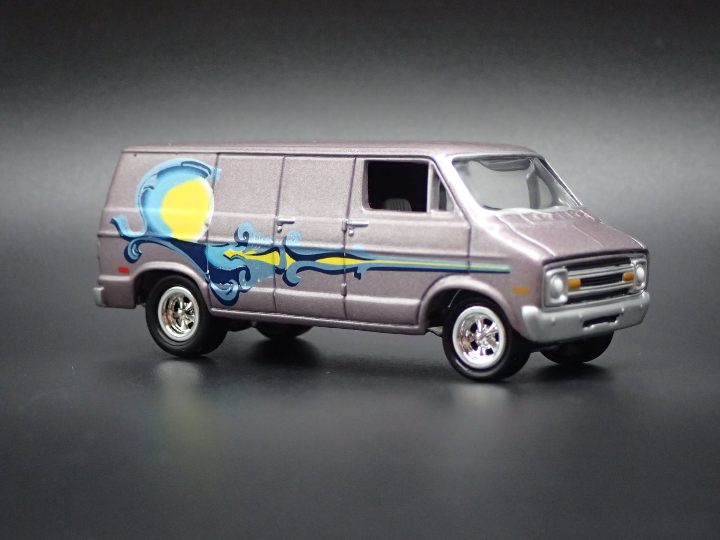 1971-1978 DODGE D100 STREET VAN 1/64 SCALE COLLECTIBLE DIORAMA DIECAST MODEL CAR