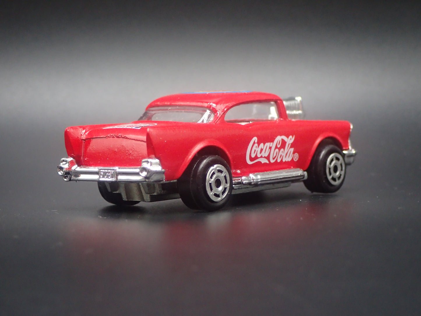 1957 CHEVROLET CHEVY BEL AIR COCA-COLA 1:64 SCALE COLLECTIBLE DIECAST MODEL CAR