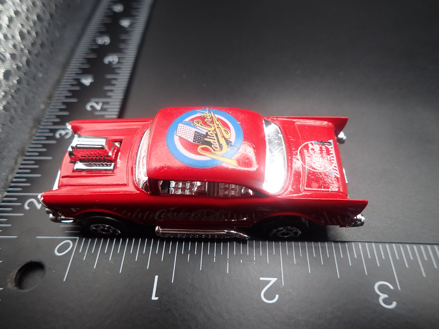 1957 CHEVROLET CHEVY BEL AIR COCA-COLA 1:64 SCALE COLLECTIBLE DIECAST MODEL CAR