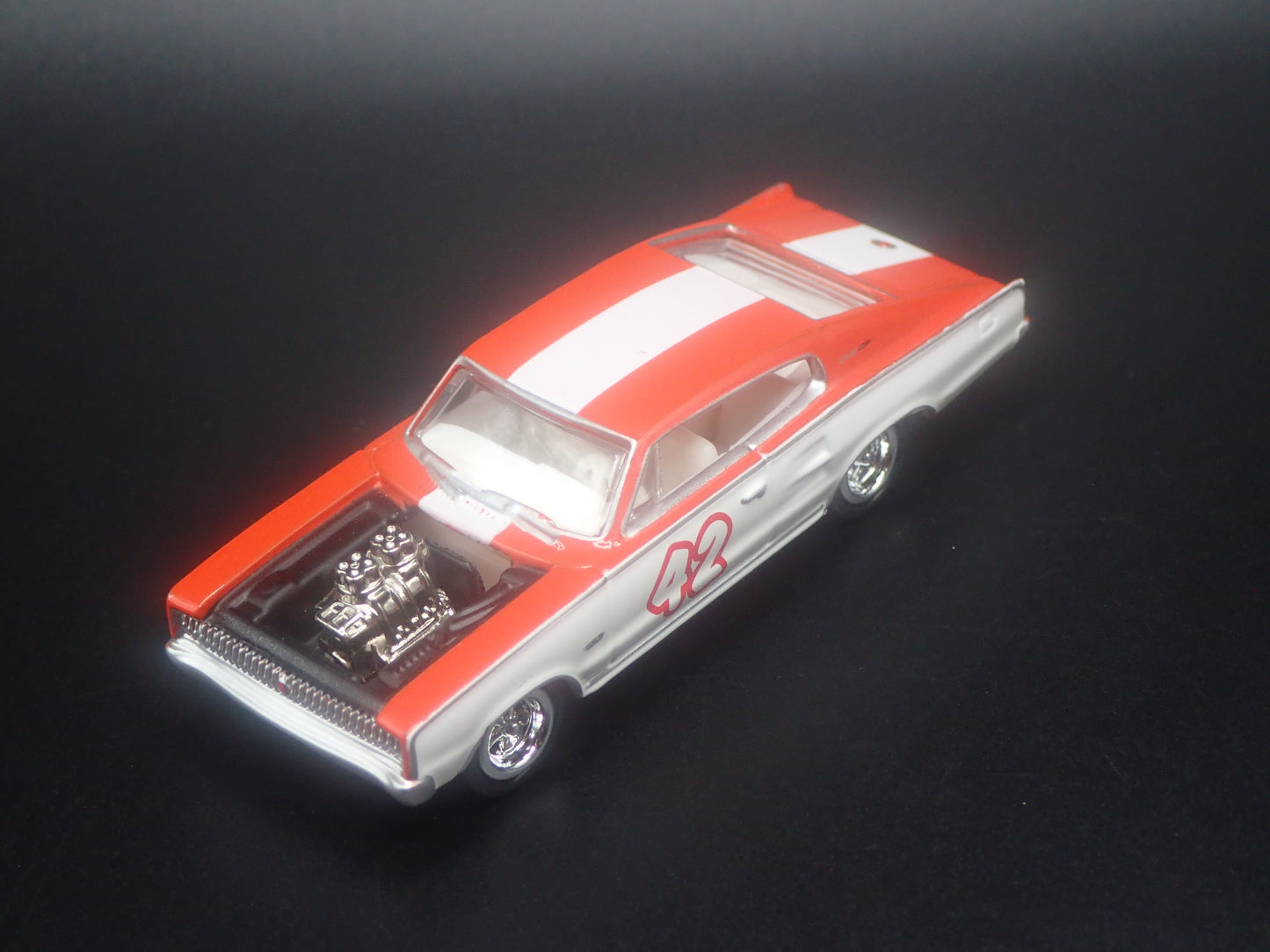 1966 66 DODGE CHARGER WHITE 1:64 SCALE COLLECTIBLE DIORAMA DIECAST MODEL CAR