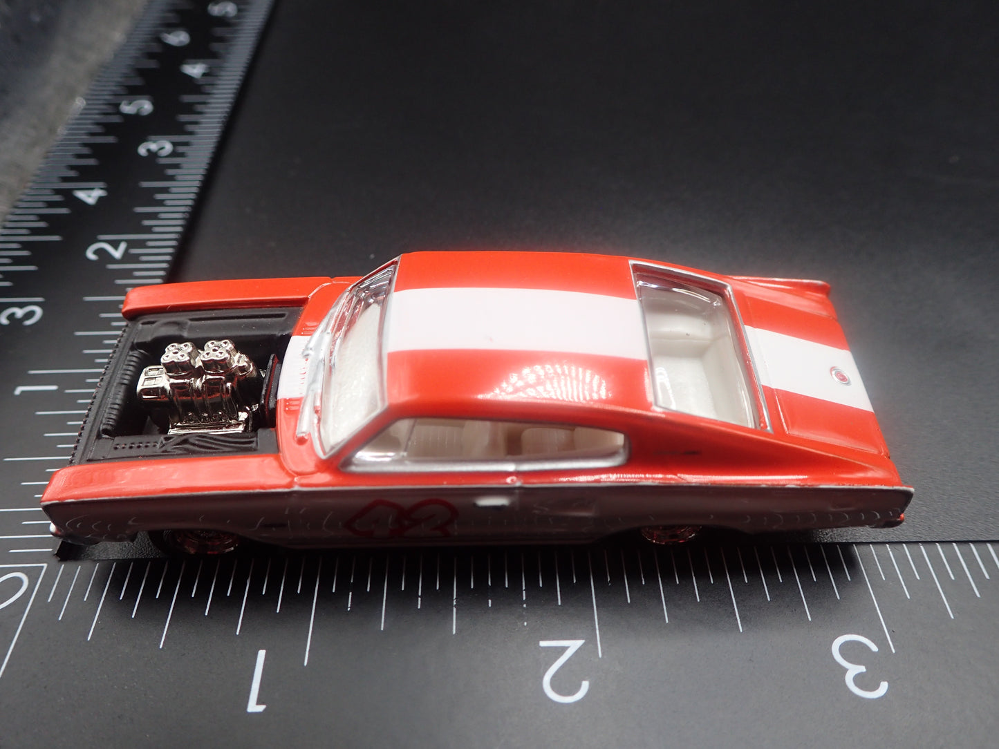 1966 66 DODGE CHARGER WHITE 1:64 SCALE COLLECTIBLE DIORAMA DIECAST MODEL CAR