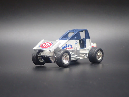 WORLD OF OUTLAWS SPRINT CAR #29 KEITH KAUFFMAN 1:64 SCALE DIORAMA DIECAST MODEL CAR