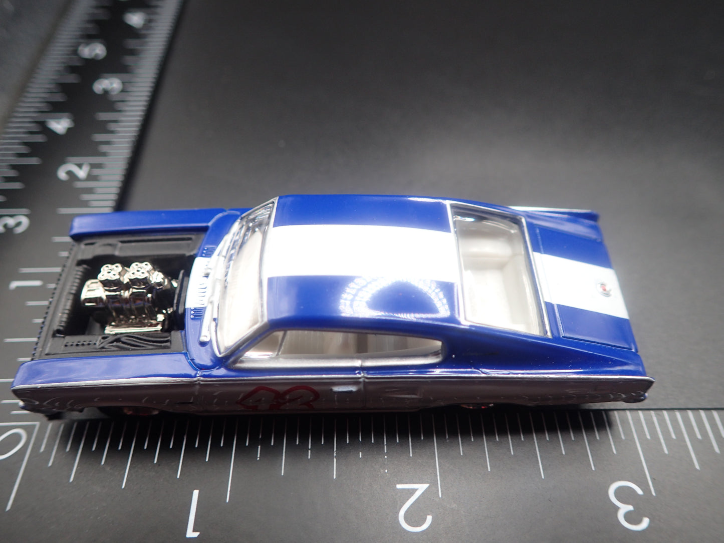 1966 66 DODGE CHARGER WHITE 1:64 SCALE COLLECTIBLE DIORAMA DIECAST MODEL CAR