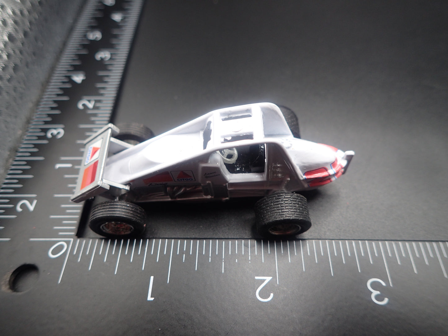 WORLD OF OUTLAWS SPRINT CAR #21 LANCE BLEVINS 1:64 SCALE DIORAMA DIECAST MODEL CAR
