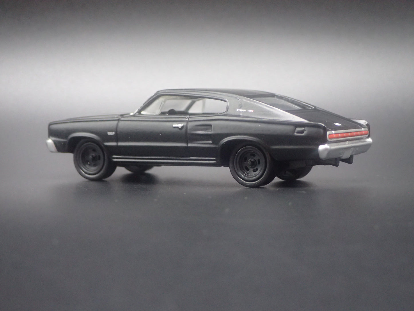 1966 66 DODGE CHARGER BLACK 1:64 SCALE COLLECTIBLE DIORAMA DIECAST MODEL CAR