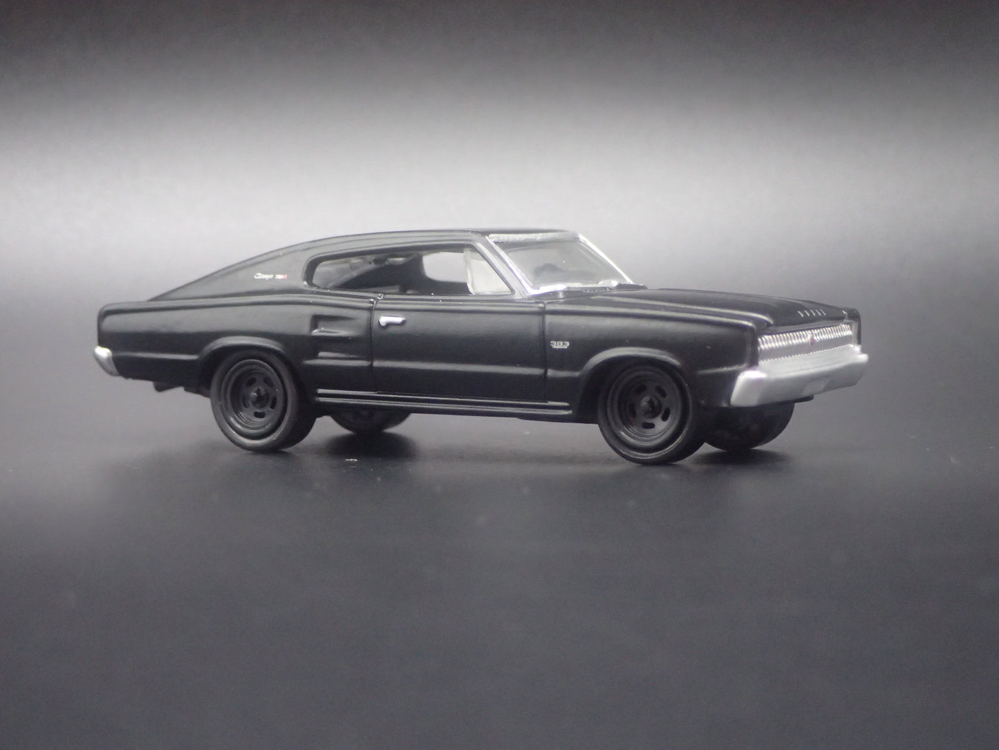 1966 66 DODGE CHARGER BLACK 1:64 SCALE COLLECTIBLE DIORAMA DIECAST MODEL CAR