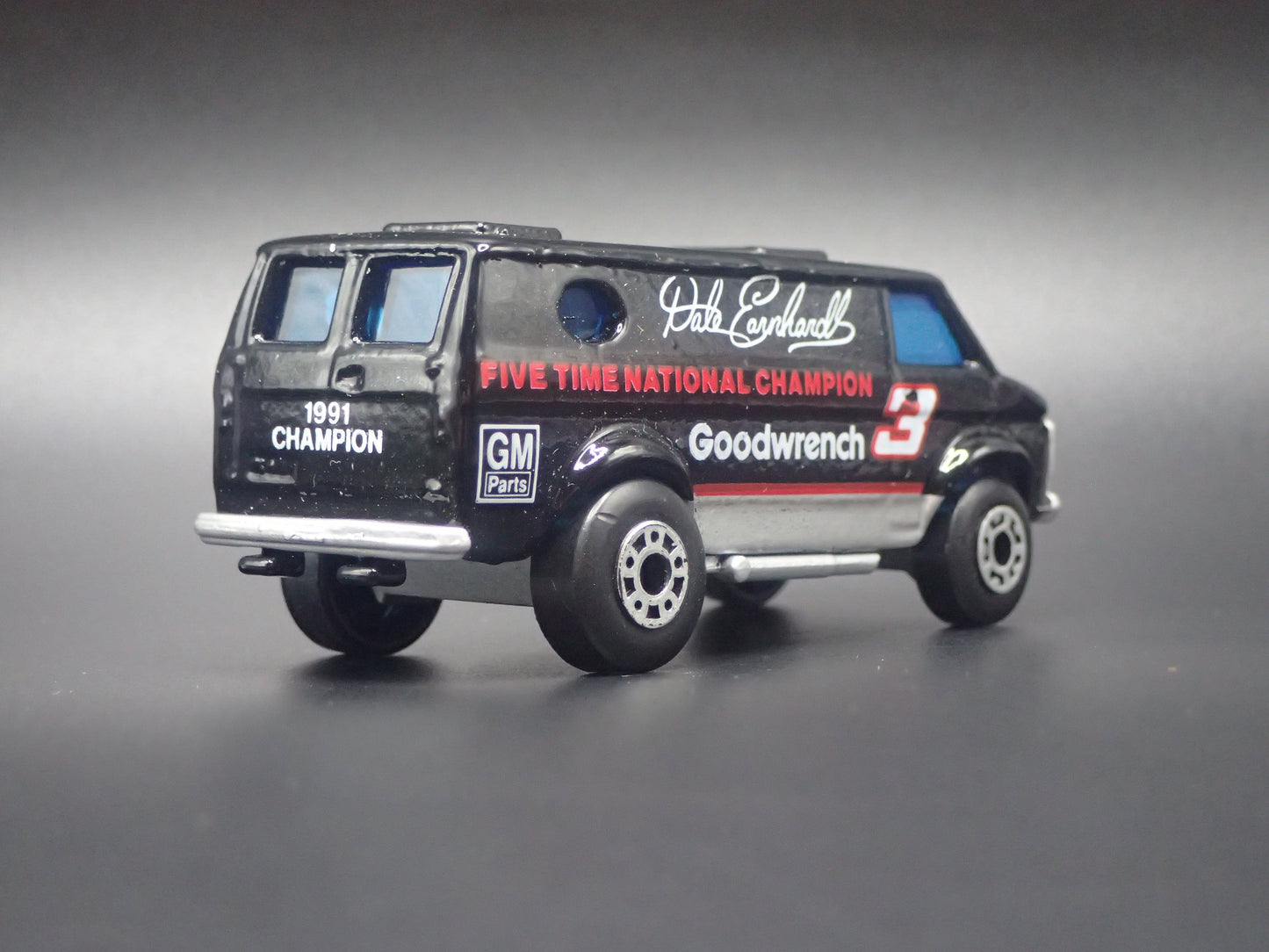1971-1995 CHEVY CHEVROLET G20 VAN GOODWRENCH 3 EARNHARDT 1:64 SCALE DIECAST CAR