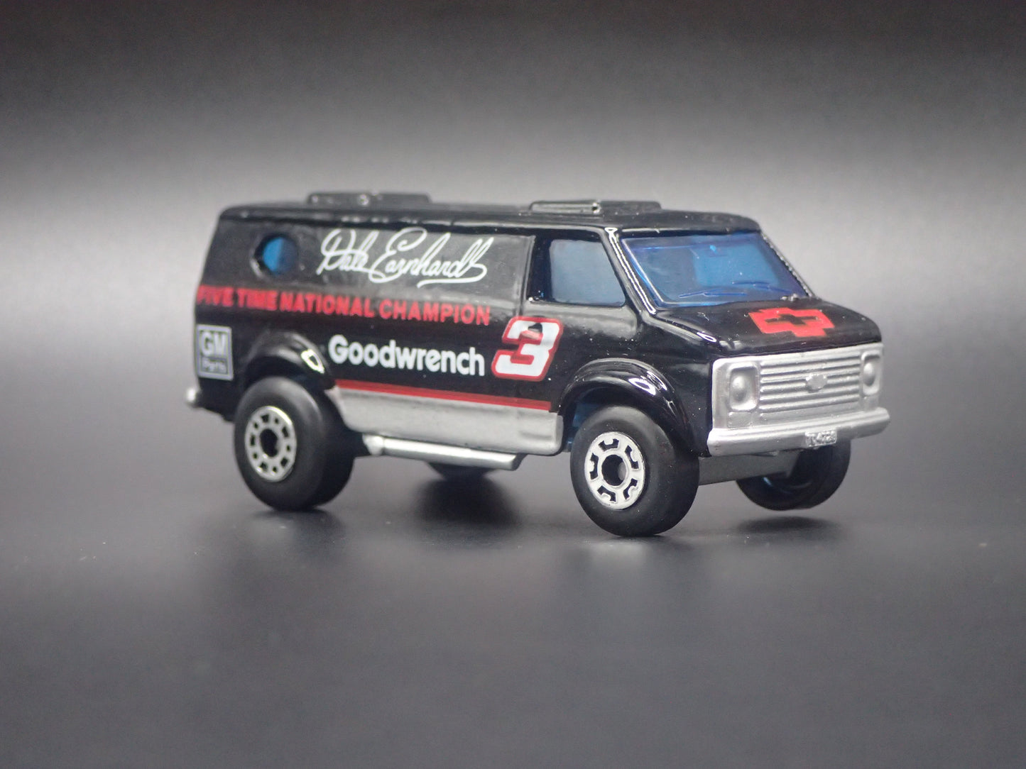 1971-1995 CHEVY CHEVROLET G20 VAN GOODWRENCH 3 EARNHARDT 1:64 SCALE DIECAST CAR