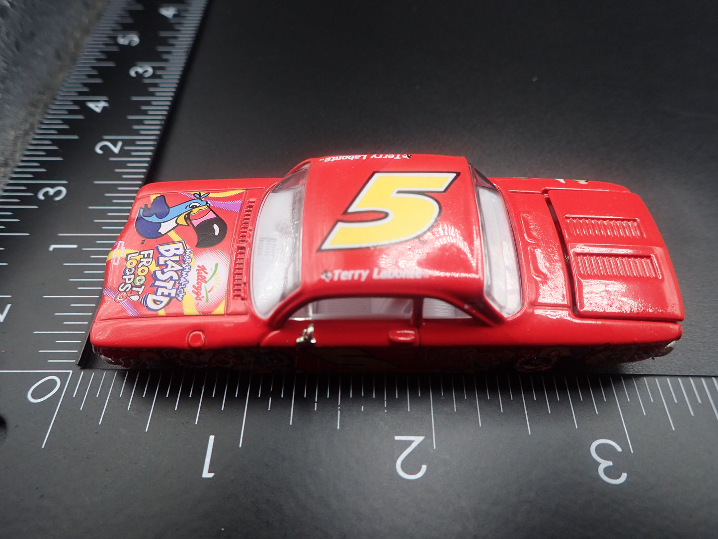 1960 60 CHEVY CHEVROLET CORVAIR 5 TERRY LABONTE NASCAR 1:64 SCALE DIECAST MODEL CAR