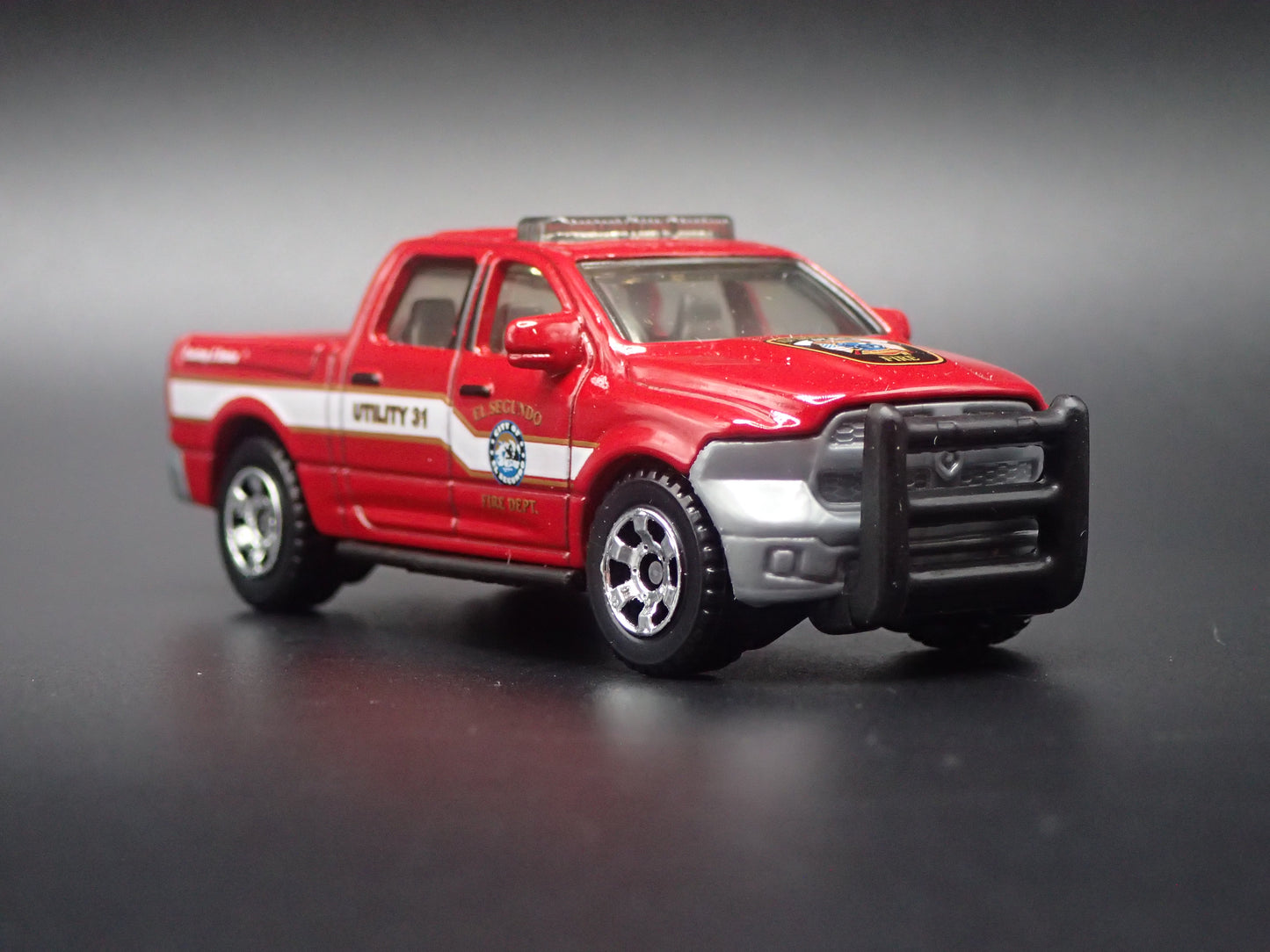 2015 RAM 1500 TRUCK FIRE DEPARTMENT UTILITY 1:64 SCALE LIMITED DIECAST MODEL CAR